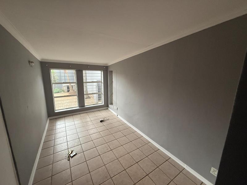 To Let 4 Bedroom Property for Rent in Rooihuiskraal Gauteng