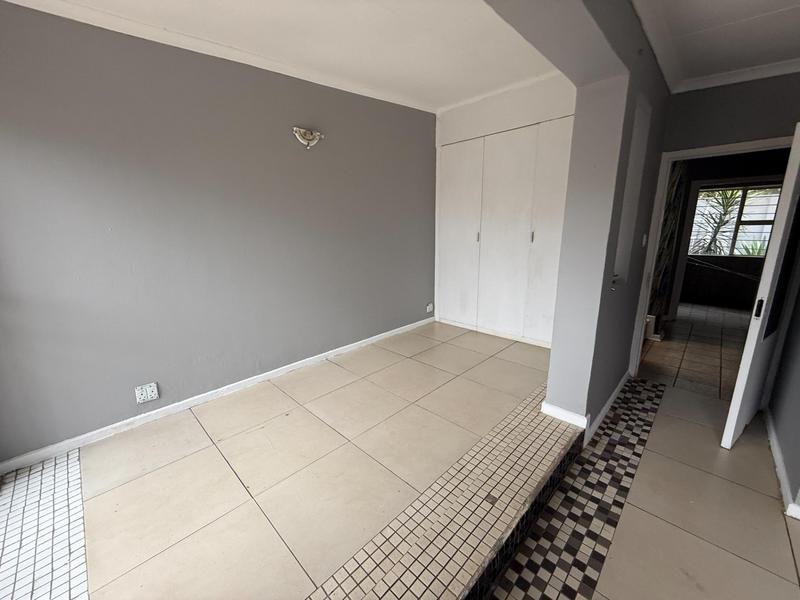 To Let 4 Bedroom Property for Rent in Rooihuiskraal Gauteng