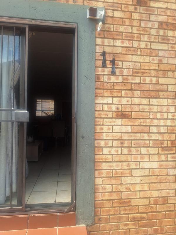 To Let 0 Bedroom Property for Rent in Wilgeheuwel Gauteng