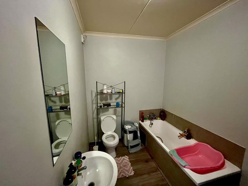 To Let 2 Bedroom Property for Rent in Pretoria North Gauteng