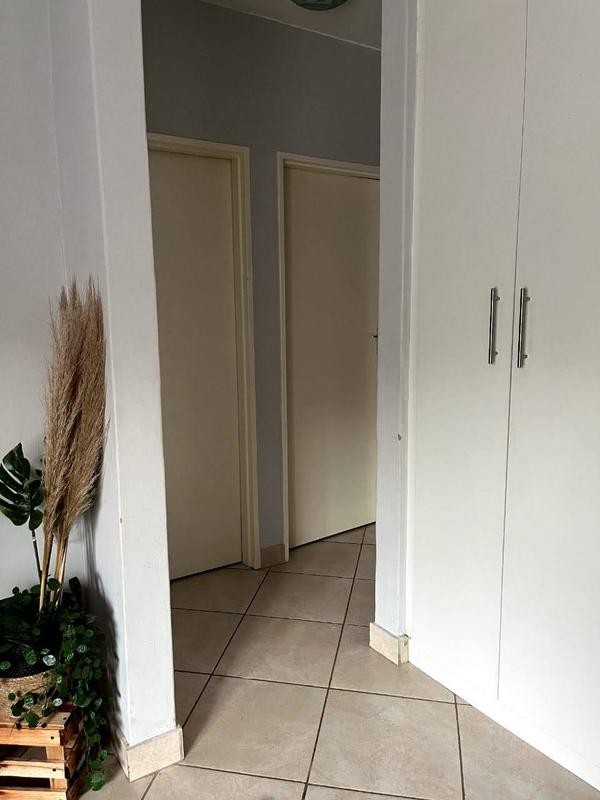 2 Bedroom Property for Sale in Windsor West Gauteng