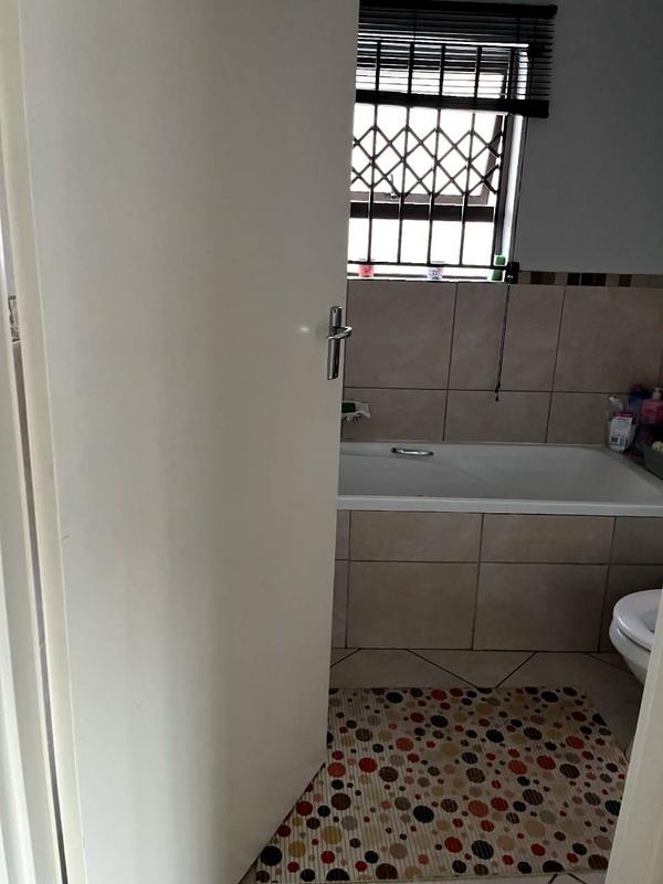 2 Bedroom Property for Sale in Windsor West Gauteng