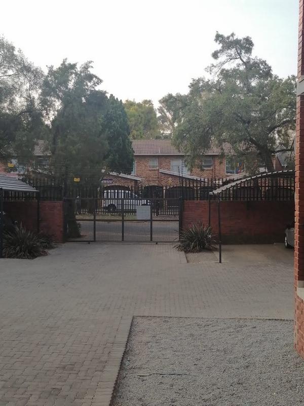 2 Bedroom Property for Sale in Windsor West Gauteng