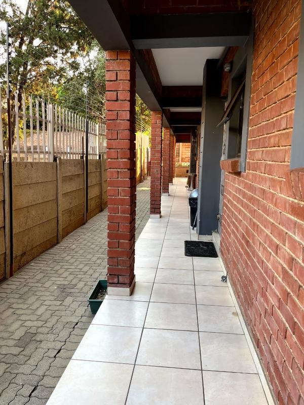 2 Bedroom Property for Sale in Windsor West Gauteng