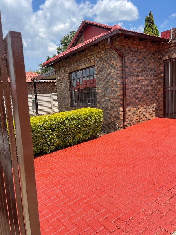 3 Bedroom Property for Sale in Theresa Park Gauteng