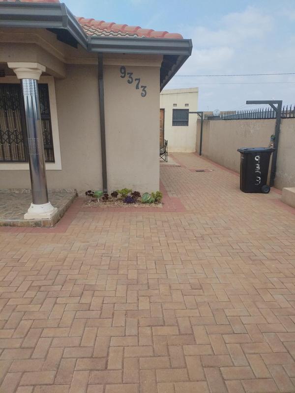 To Let 2 Bedroom Property for Rent in Vosloorus Ext 20 Gauteng