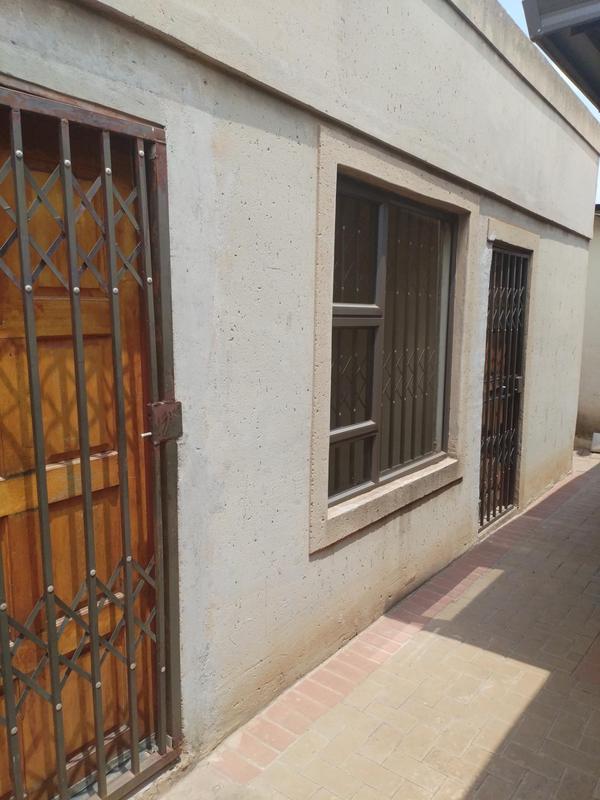 To Let 1 Bedroom Property for Rent in Vosloorus Ext 20 Gauteng