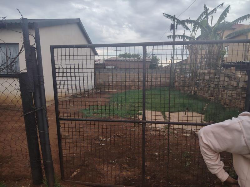 2 Bedroom Property for Sale in Vosloorus Gauteng