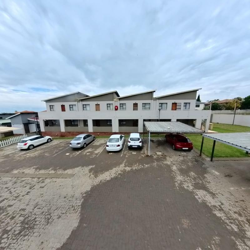 2 Bedroom Property for Sale in Noordwyk Gauteng