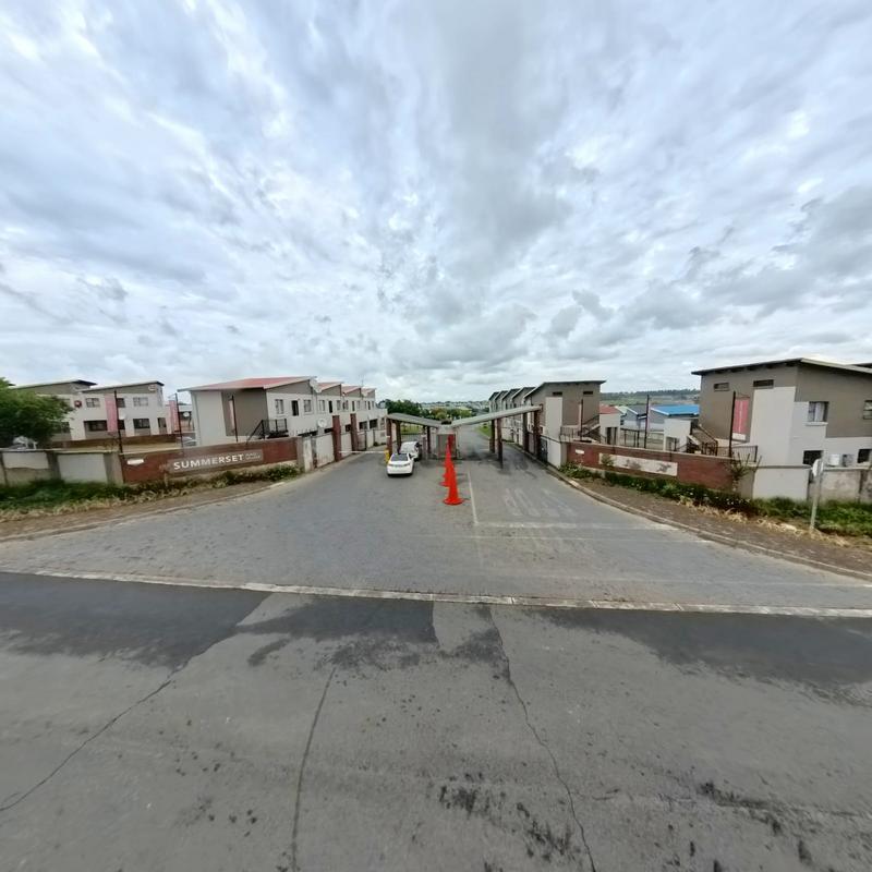 2 Bedroom Property for Sale in Noordwyk Gauteng