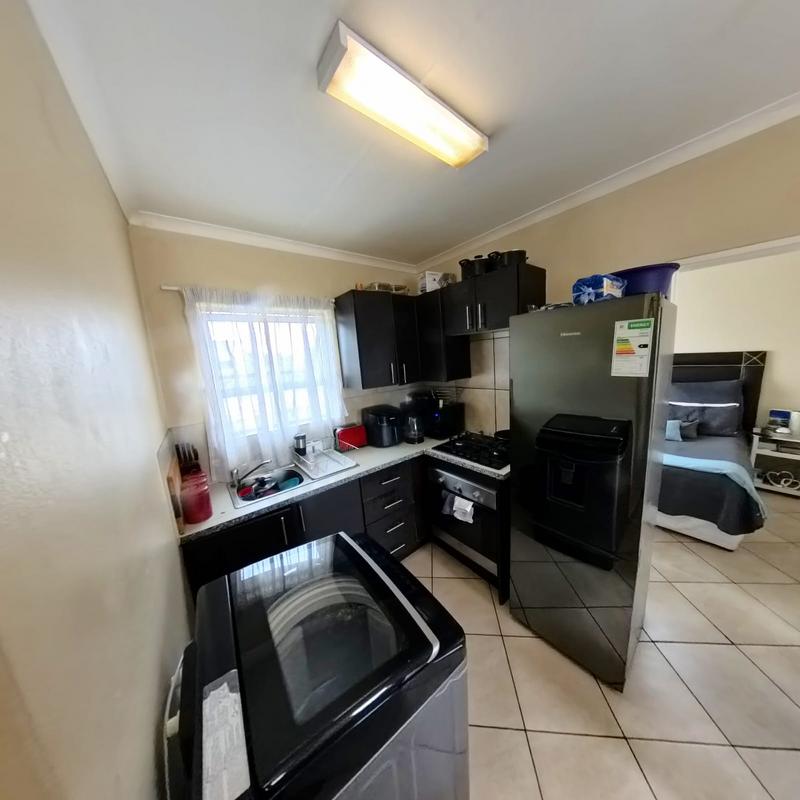 2 Bedroom Property for Sale in Noordwyk Gauteng