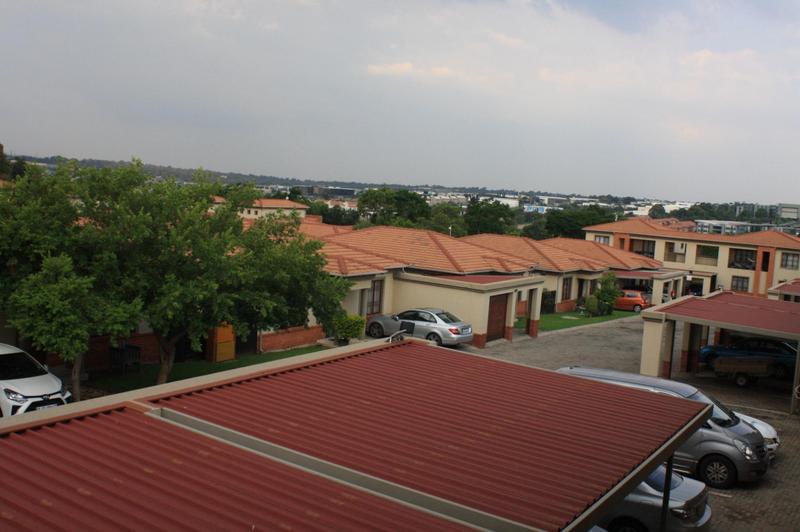 2 Bedroom Property for Sale in Noordwyk Gauteng