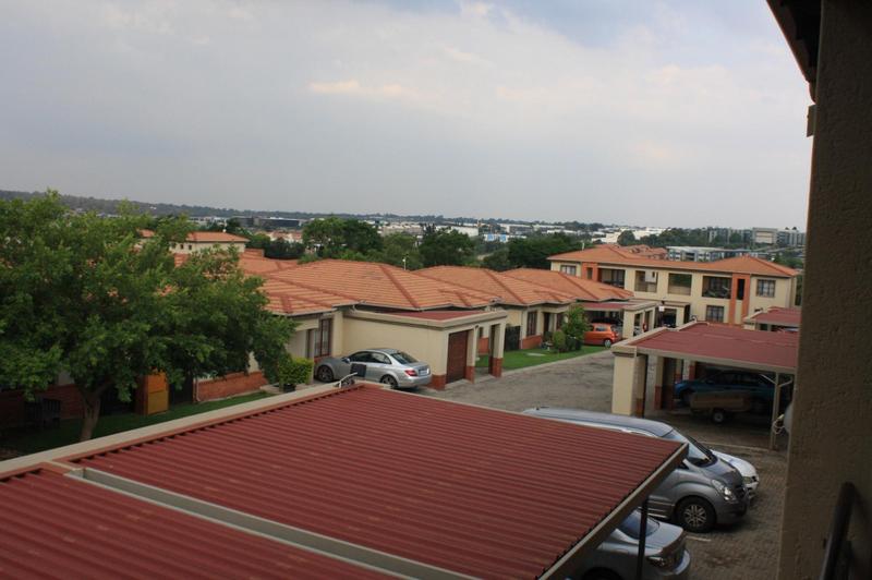 2 Bedroom Property for Sale in Noordwyk Gauteng