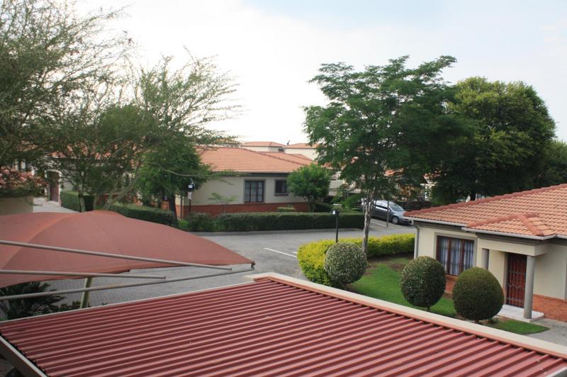 2 Bedroom Property for Sale in Noordwyk Gauteng