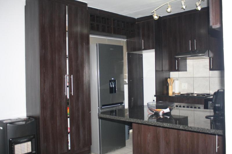 2 Bedroom Property for Sale in Noordwyk Gauteng