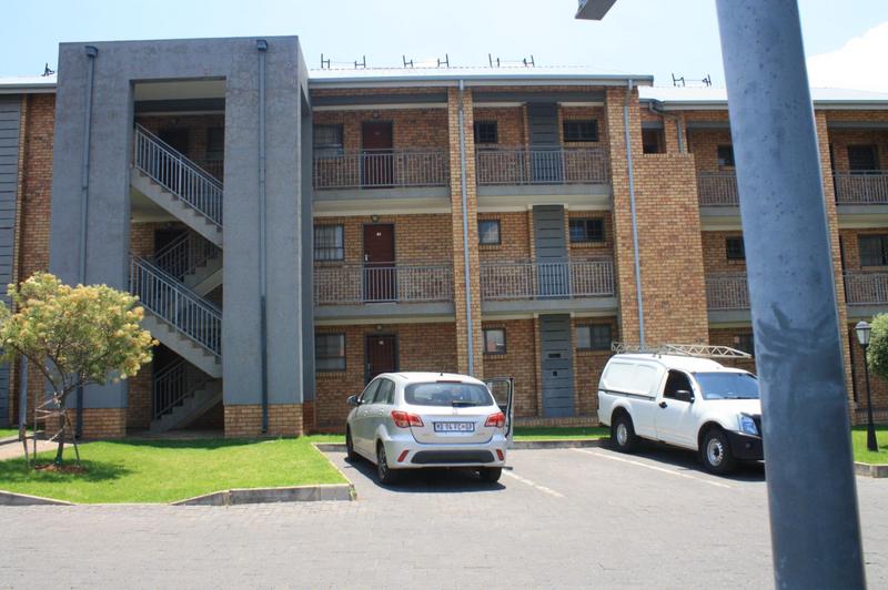 2 Bedroom Property for Sale in Noordwyk Gauteng