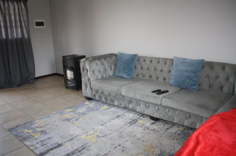 2 Bedroom Property for Sale in Noordwyk Gauteng