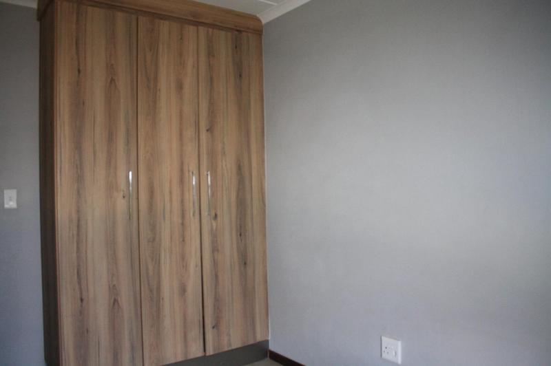 2 Bedroom Property for Sale in Noordwyk Gauteng