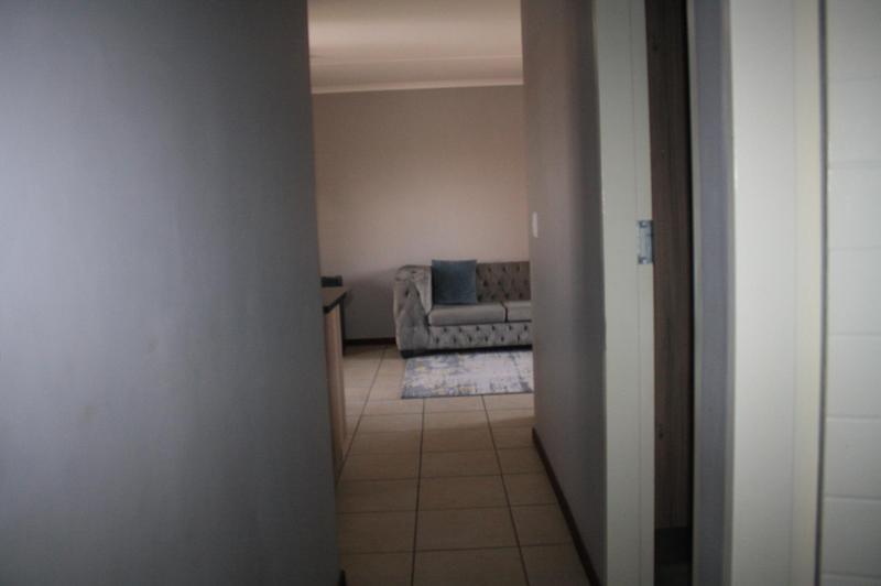2 Bedroom Property for Sale in Noordwyk Gauteng