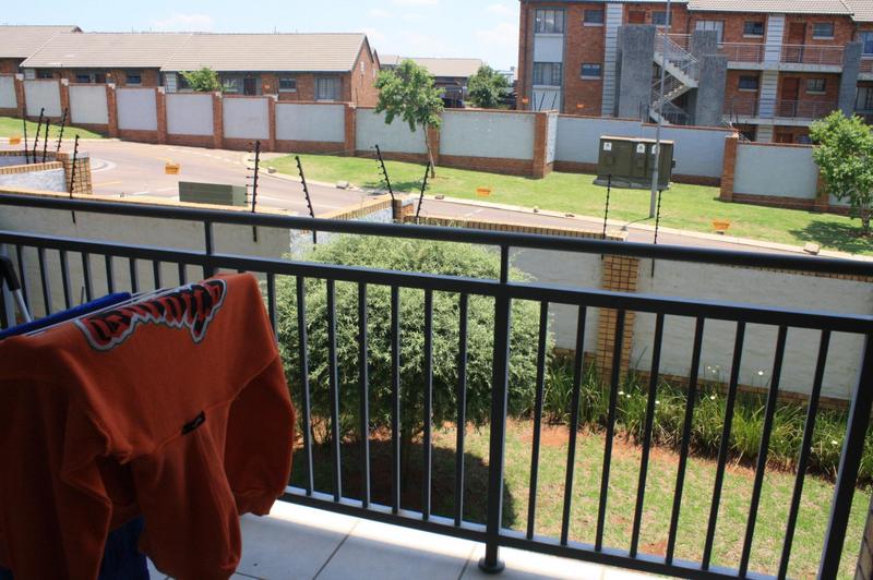 2 Bedroom Property for Sale in Noordwyk Gauteng