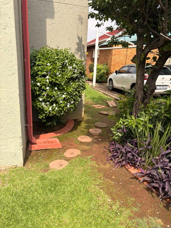1 Bedroom Property for Sale in Randhart Gauteng