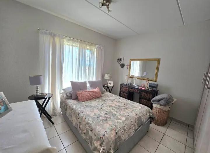 2 Bedroom Property for Sale in Germiston West Gauteng