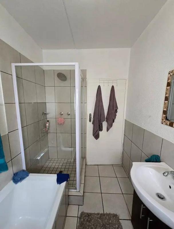 2 Bedroom Property for Sale in Germiston West Gauteng