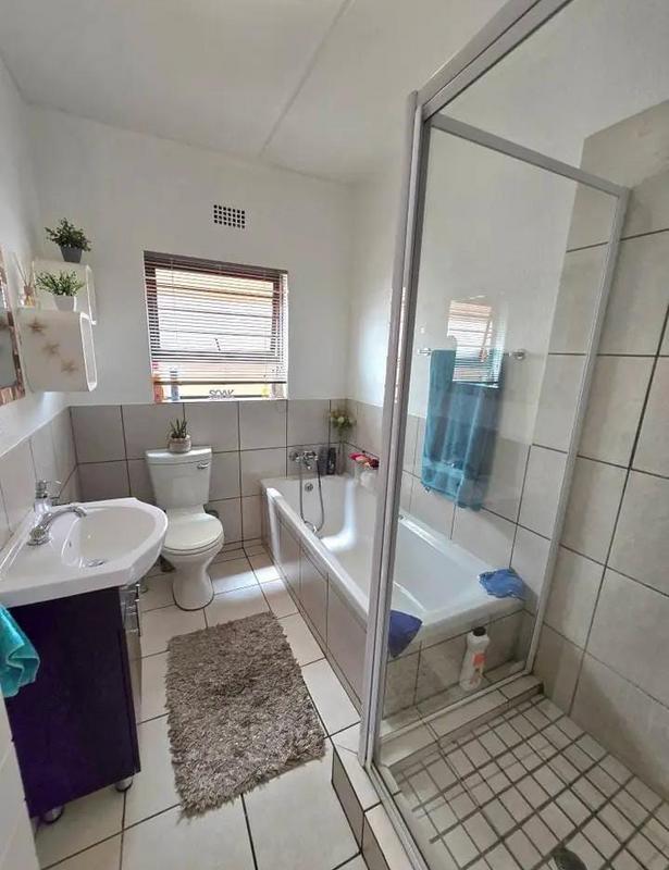 2 Bedroom Property for Sale in Germiston West Gauteng