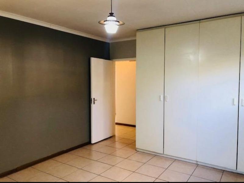 3 Bedroom Property for Sale in Parkhill Gardens Gauteng
