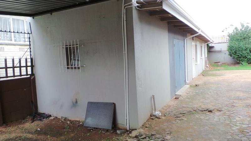 6 Bedroom Property for Sale in Primrose Gauteng