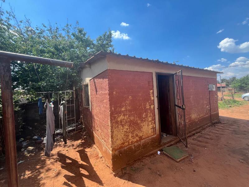 2 Bedroom Property for Sale in Rondebult Gauteng