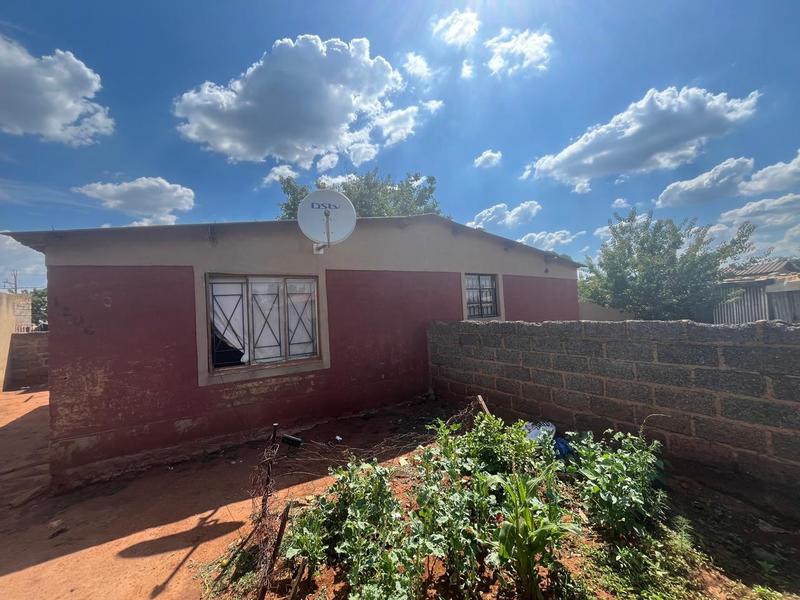 2 Bedroom Property for Sale in Rondebult Gauteng