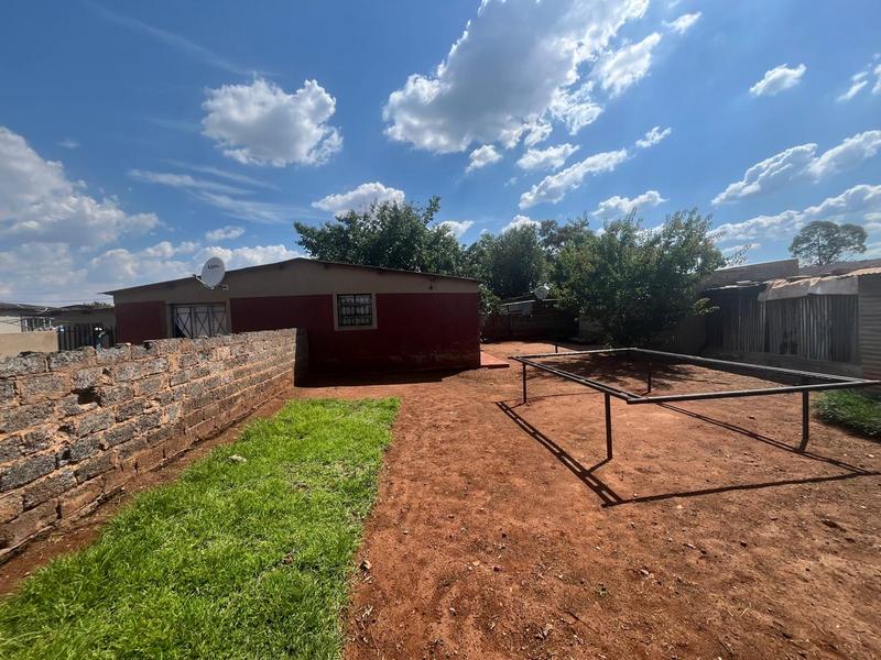 2 Bedroom Property for Sale in Rondebult Gauteng