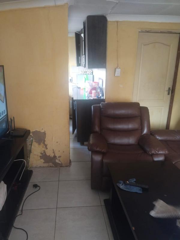 5 Bedroom Property for Sale in Rondebult Gauteng