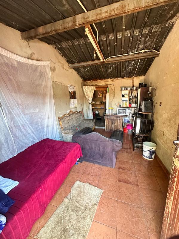 4 Bedroom Property for Sale in Rondebult Gauteng