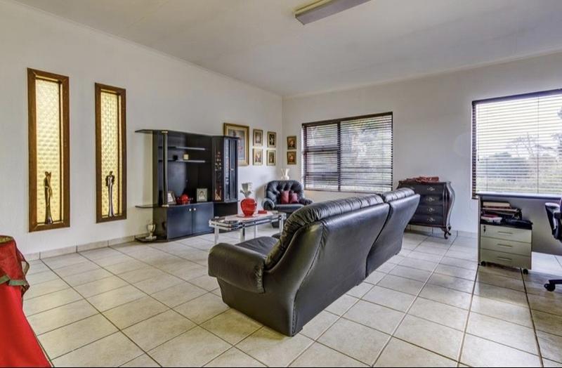 4 Bedroom Property for Sale in Birchleigh Gauteng