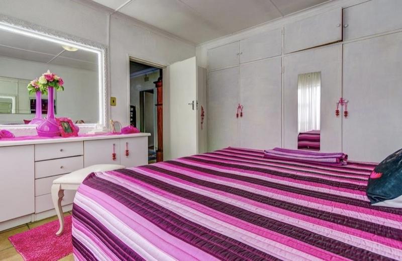 4 Bedroom Property for Sale in Birchleigh Gauteng