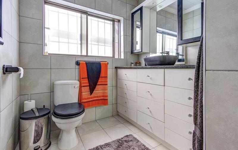 4 Bedroom Property for Sale in Birchleigh Gauteng