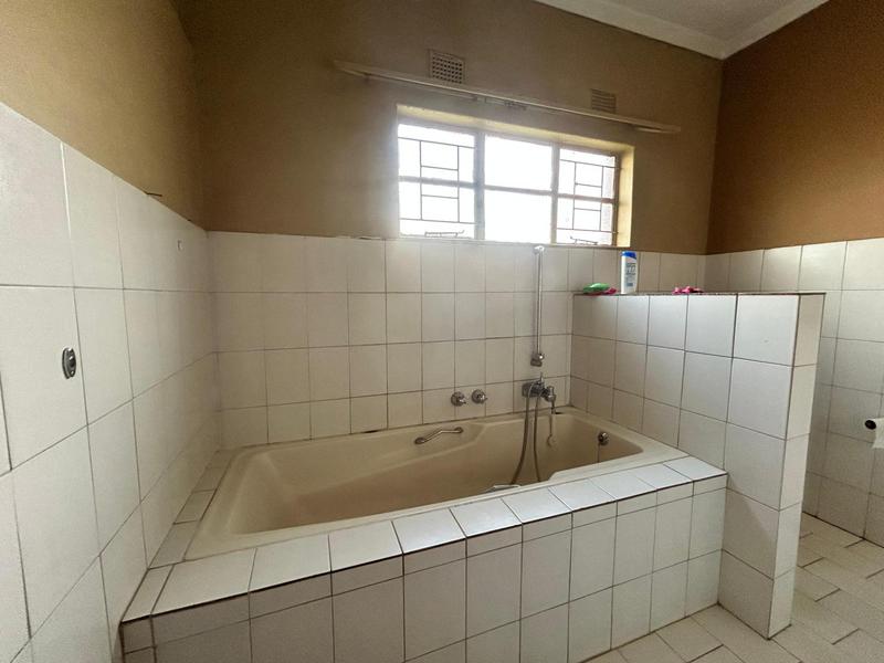 3 Bedroom Property for Sale in Dunnottar Gauteng
