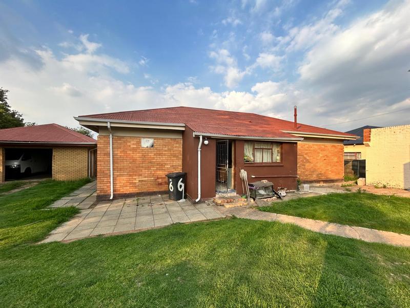 3 Bedroom Property for Sale in Dunnottar Gauteng