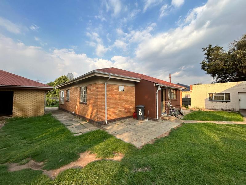 3 Bedroom Property for Sale in Dunnottar Gauteng