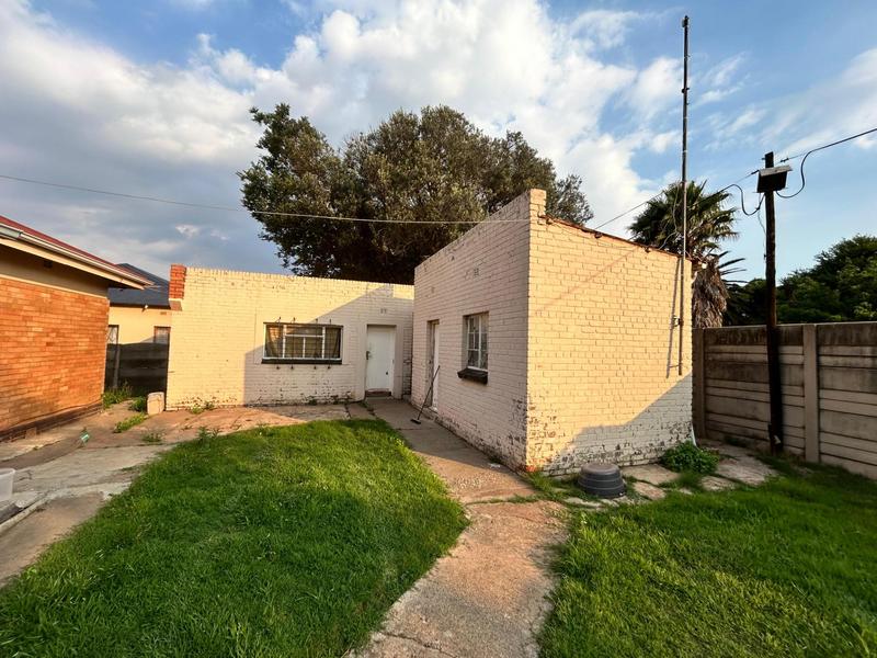3 Bedroom Property for Sale in Dunnottar Gauteng