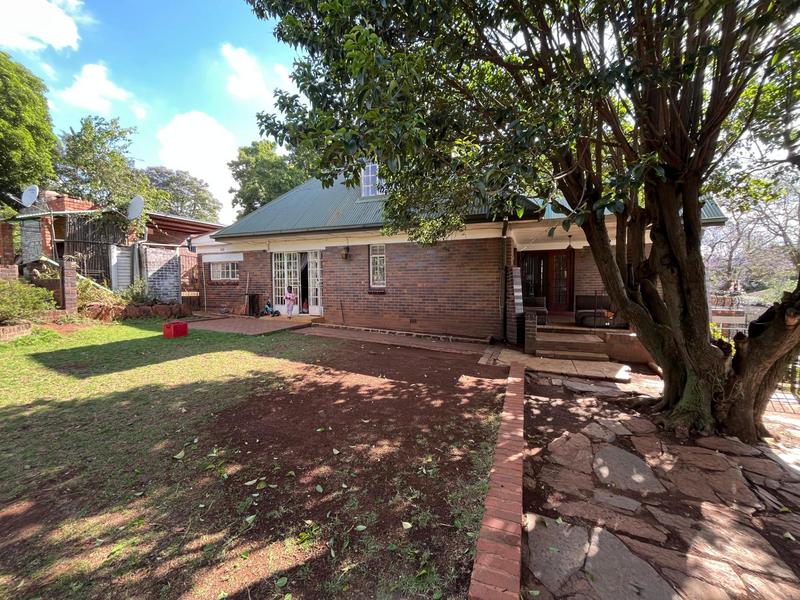 5 Bedroom Property for Sale in Kensington Gauteng