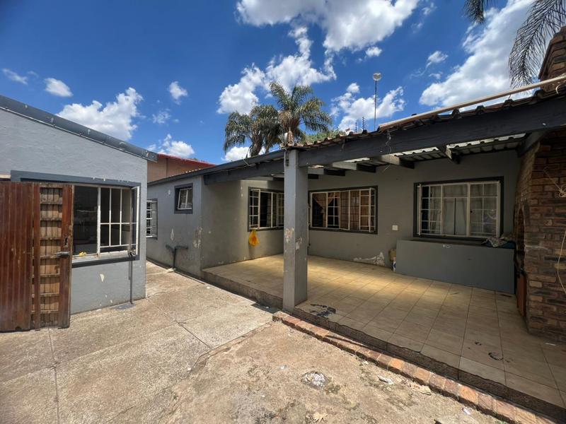 9 Bedroom Property for Sale in Kensington Gauteng