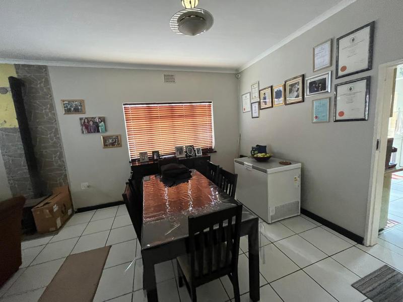 6 Bedroom Property for Sale in Orange Grove Gauteng