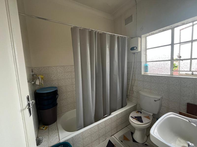 6 Bedroom Property for Sale in Orange Grove Gauteng