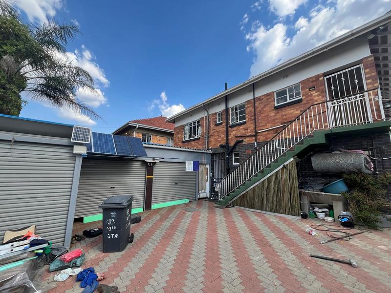 6 Bedroom Property for Sale in Orange Grove Gauteng