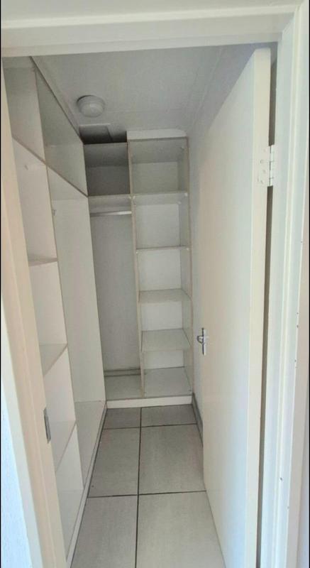 1 Bedroom Property for Sale in Ormonde Gauteng