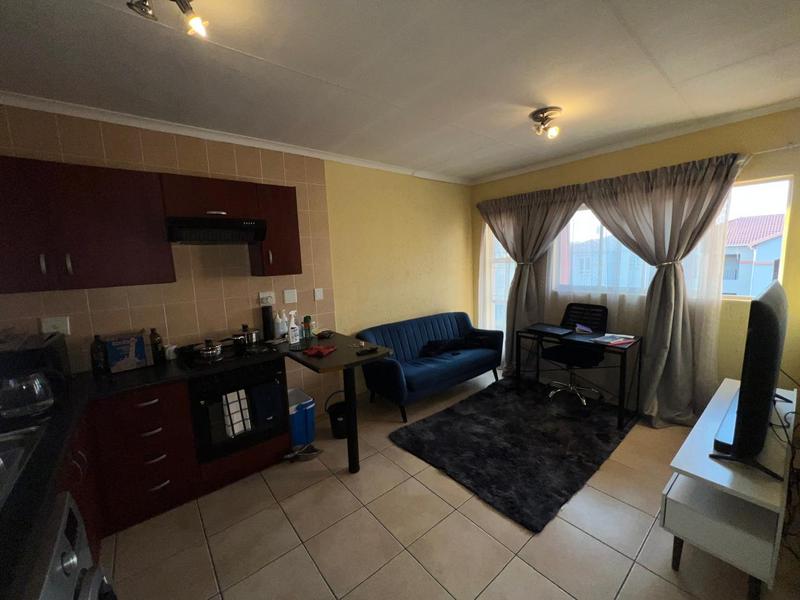 1 Bedroom Property for Sale in Ormonde Gauteng