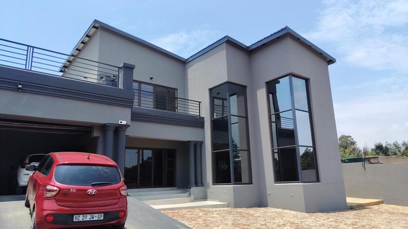 5 Bedroom Property for Sale in Walkerville Gauteng